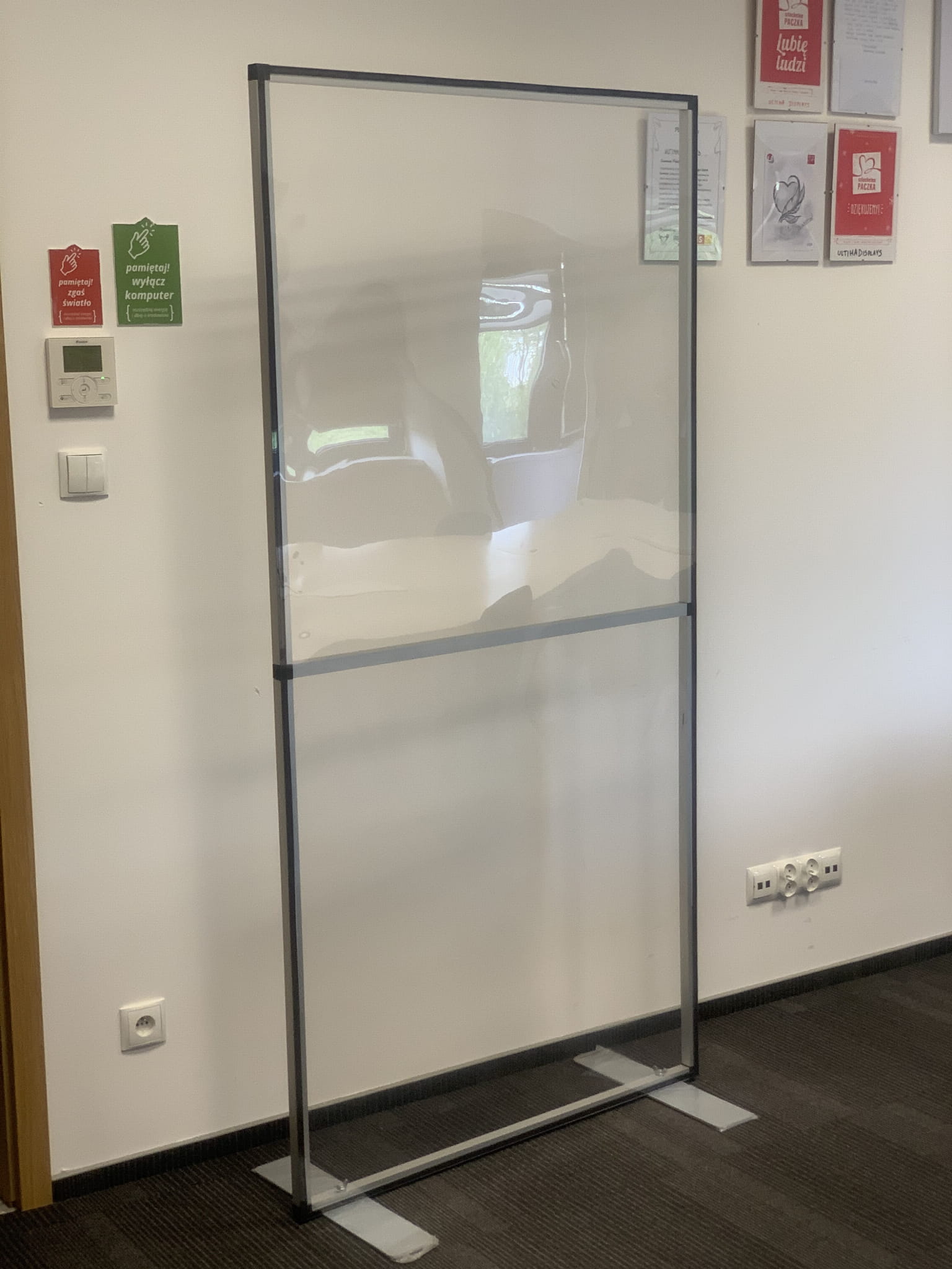 Protective glass, floor standing partition, plexiglass antiviral PET cover, plexiglass high standing to put on the ground protective screen 100 x 200 cm