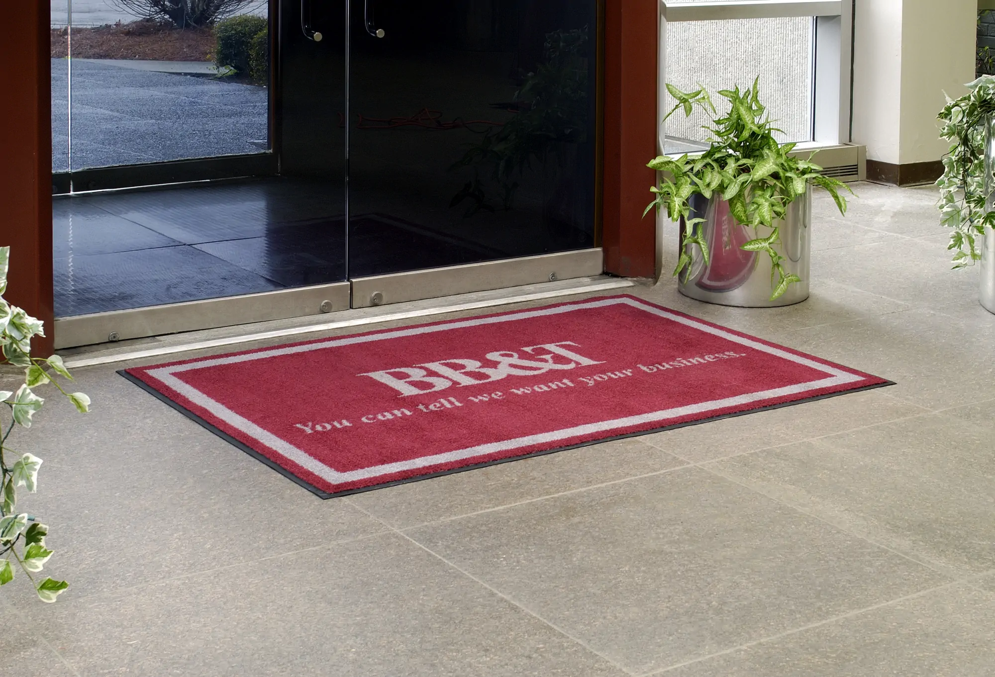 Mata podłogowa Interior Guard Brush - dywanik wycieraczka wykładzina z logo do zastosowań wewnętrznych