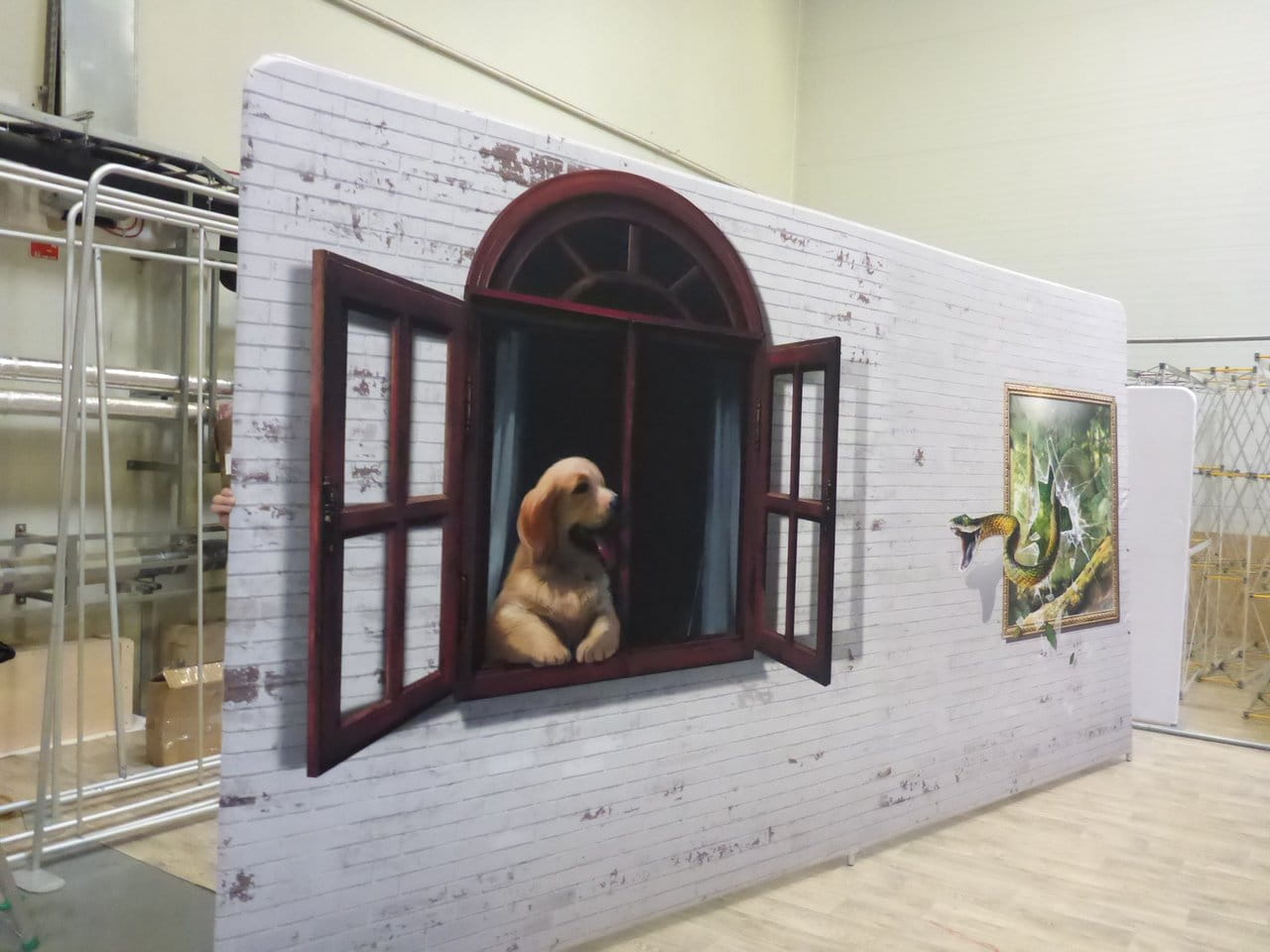 Pared publicitaria comprada en la tienda Retio.pl con gráfica impresa